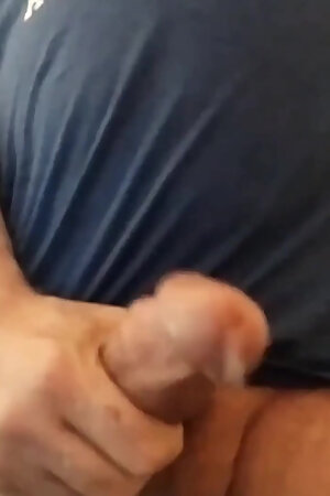 Cumming Like a Fountain with a Massive Semi