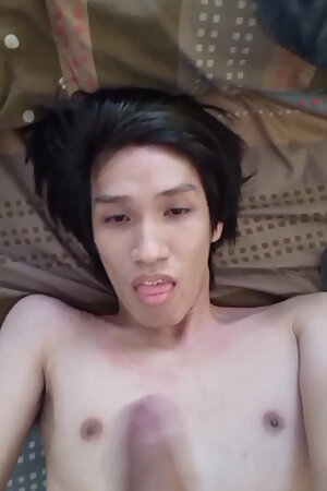 FagTeetajet Thai Gay Drinking my own cum, cumming in my face