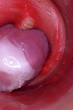 The Camera Inside the Deep Pussy Records a Huge Ejaculation with a Stuck Condom!