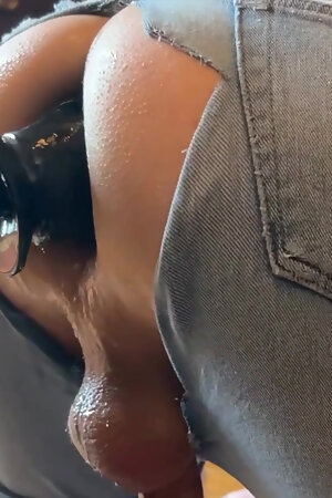 Anal asmr, fart noises, loose butthole creampie