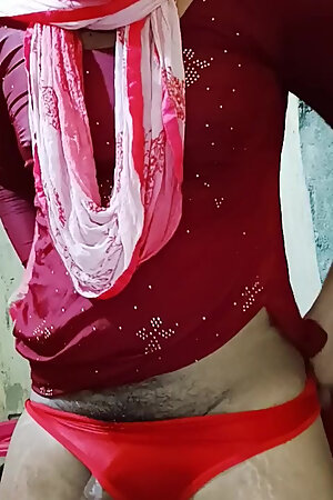 Lund wali ladki part 7 , Indian shemale dropping her clothes