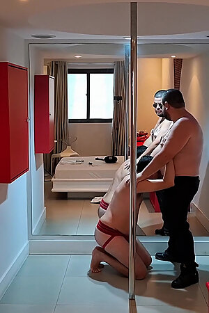 Motel Domination: Jobber Was Submissive to the Cop