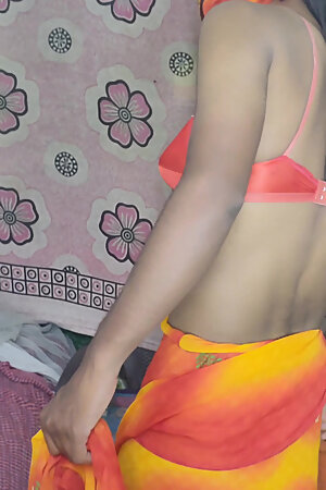 village Hot girl' first time Saree