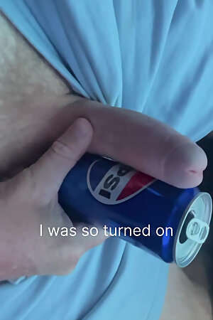 Old guy jerks next to young Uber driver and gets helping hand.