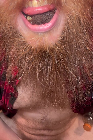 A quick little video of me packing a lip of dip and some dick pics