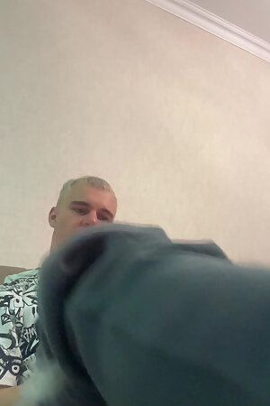 Jerking off and Cum in Sweatpants