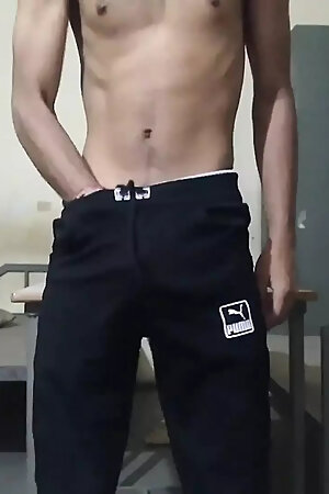 College boy masturbate in hostel room