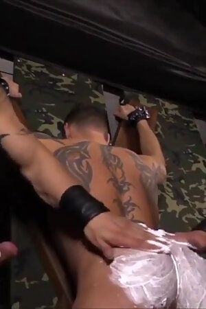 Hardkinks - The shaving