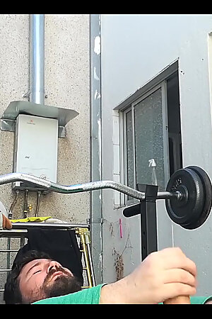 Jerlking off in My Gym