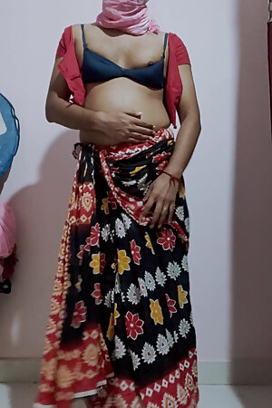 Saree solo satisfaction