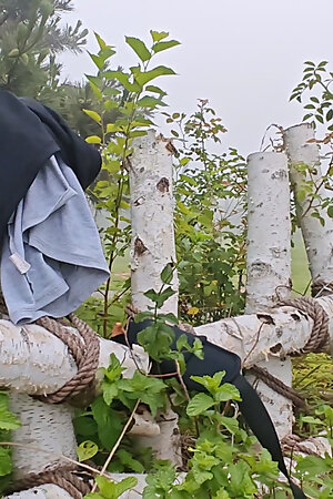 Naked masturbation outdoors, but I can't cum out, is someone coming to suck my cock