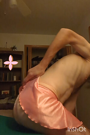 Stretch First to Start the Day