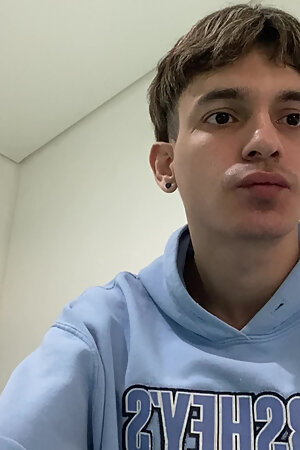 SHY TWINK DOING PRIVATE TO SHOW HIS COCK AND ASS