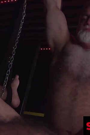 Max Romano Lays in Sling Waiting for Rick Kelsons Meat