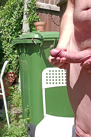 Naked Sunbathing Big Cock Wanking Talking Dirty - Rockard Daddy