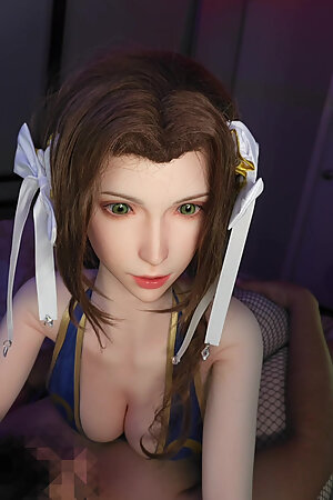 Aeriths rides VIP guests until they cum in Chun-Li Cosplay (7th heaven special)