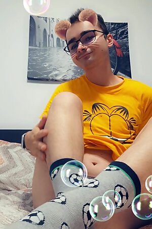 Naughty college boy make Snapchat cum video for his daddy