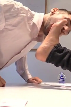 Hardkinks - Foot licking session