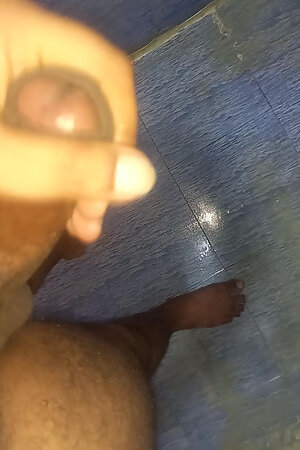 Tamil guy enjoying doing hand job