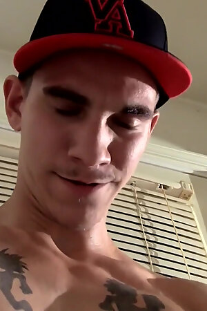 Beating That Big Straight Dick!