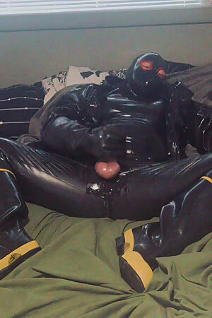 Heavy Rubber Mood