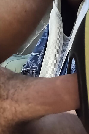 I'm trying to get sucked off by the vacuum cleaner