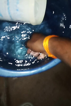 Don't watch the video Sexy Land for 18 yearsDon't watch the video Sexy Land for 18 years