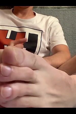 755357900360134657. mp4