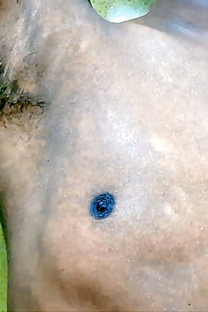 Hot Horny Body ! Playing With Wet Armpit