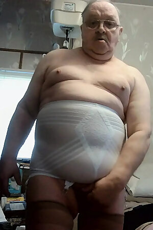 GIRDLED GAY BOY - just playing with my wiener